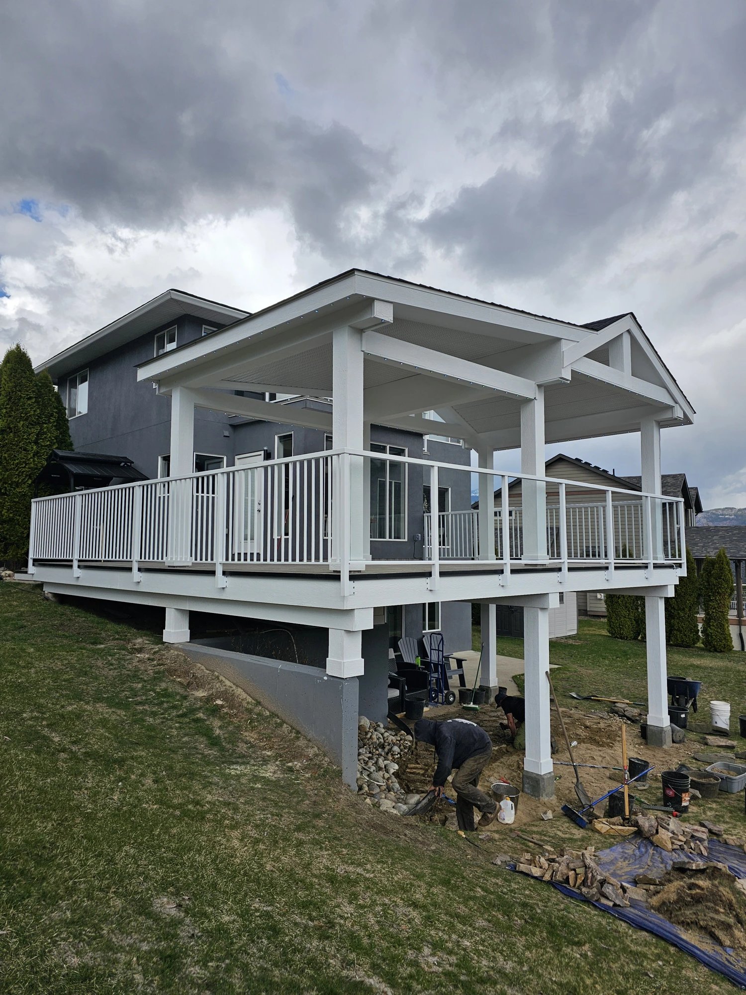 Covered deck, finished